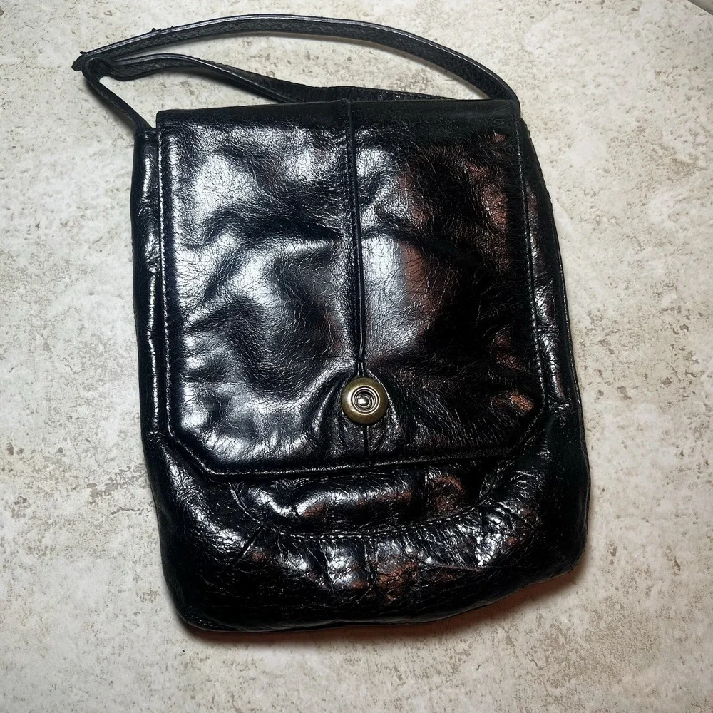 VTG Hobo International Black Leather Crossbody Bag Floral Lining Y2K No‎ Strap